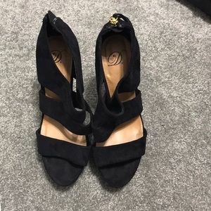 Black suede heels